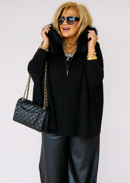 Cardigan à Capuche Chic